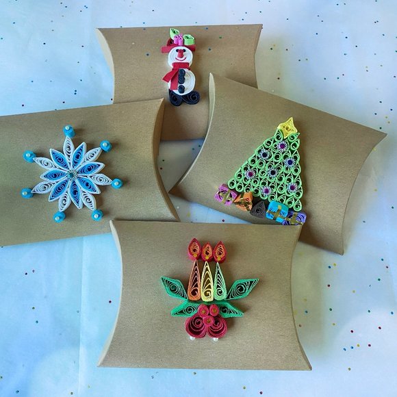 Quilling christmas pillow boxes - Picture 1 of 6